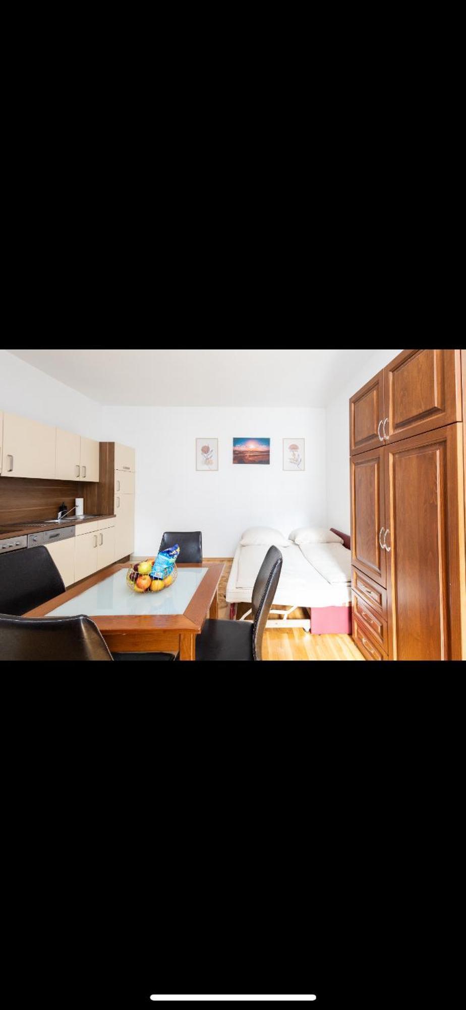 Crystal Apartment